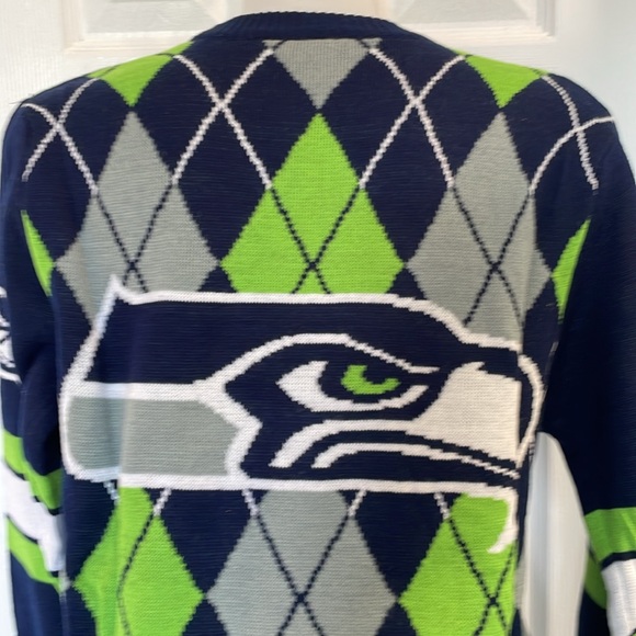 NFL TEAM APPAREL SEATTLE SEAHAWKS ARGYLE PRINT SWEATER NAVY BLUE & GREEN Size S - Picture 8 of 14